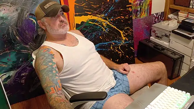 dadbodytats's cam snapshot