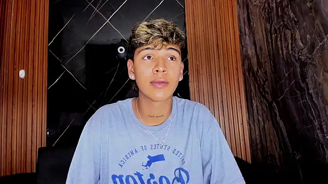 Timmy_Kiing_'s cam snapshot