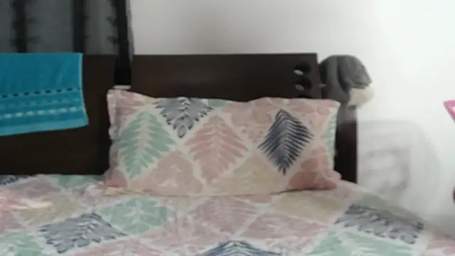 Tobicutee's cam snapshot