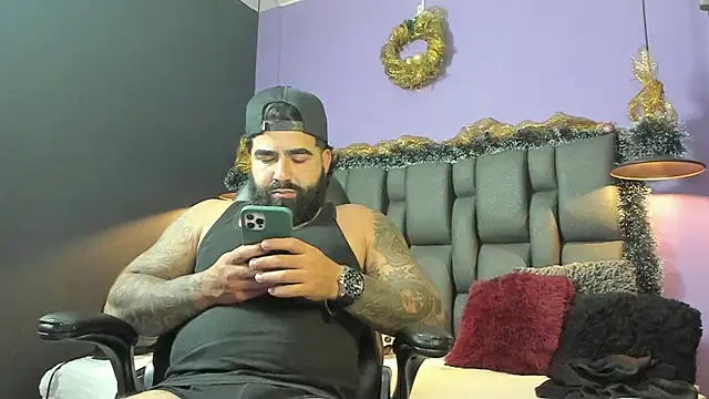 Lyon_vach live sex cam