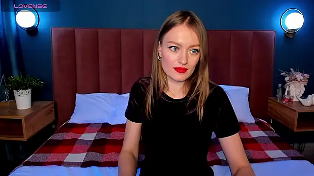 EvelynPoole's cam snapshot