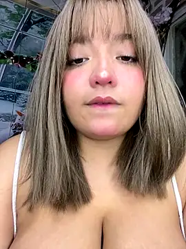 CharlotteMillers live sex cam