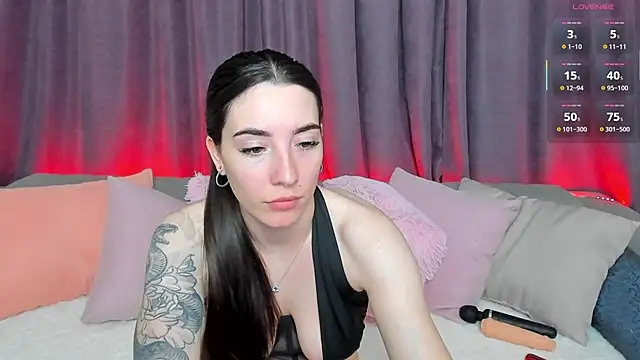 Curious_Lily's cam snapshot