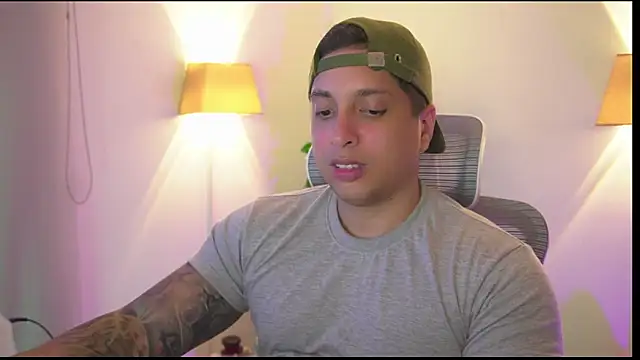 appolo_allen's cam snapshot