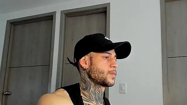 _jamesleandros1's cam snapshot