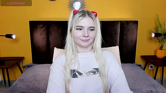 RuthBryant's cam snapshot