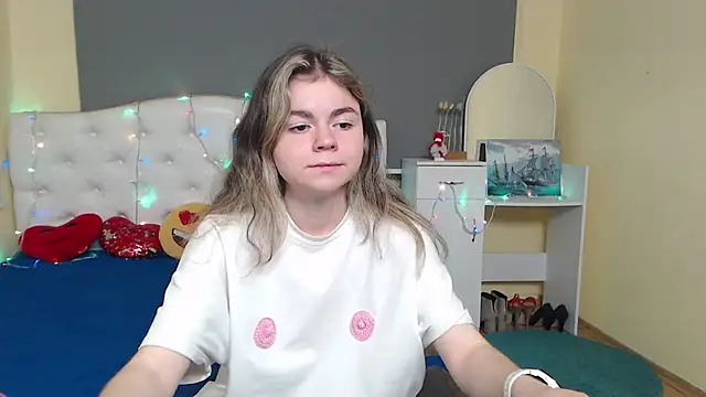 TinaRedly live sex cam