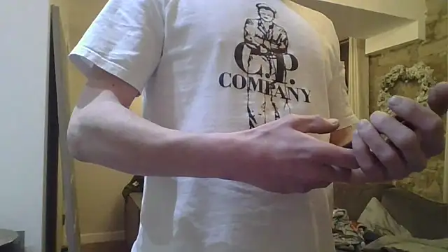 BigDEZZZzz's cam snapshot