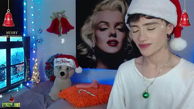 maxiy_001 live sex cam