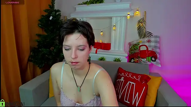 Sara_Frayer's cam snapshot