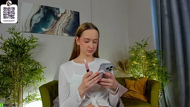 Sweett_Monica's cam snapshot