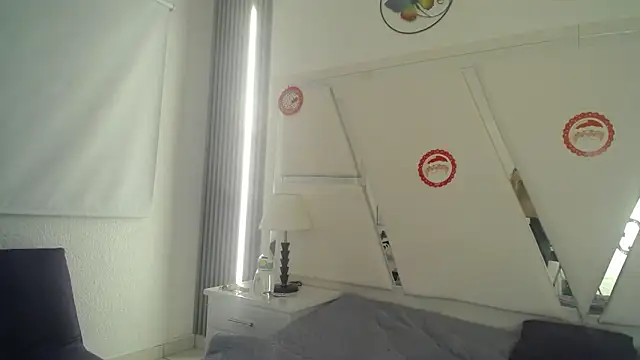 oblivionlove's cam snapshot