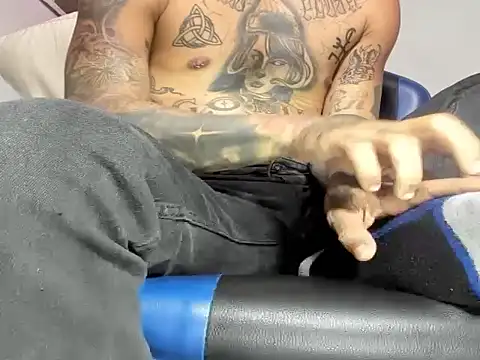 darked33's cam snapshot