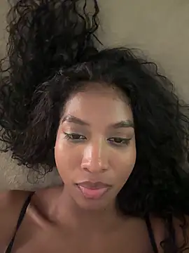 IamCrystal2's cam snapshot