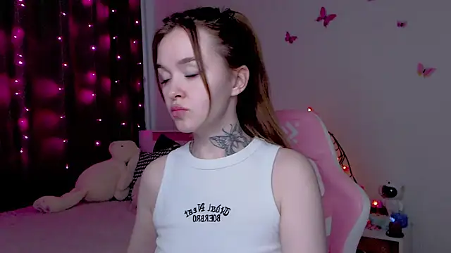 Naughty_Mable's cam snapshot