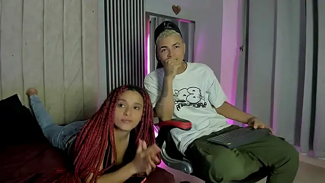 dante_and_kiara's cam snapshot