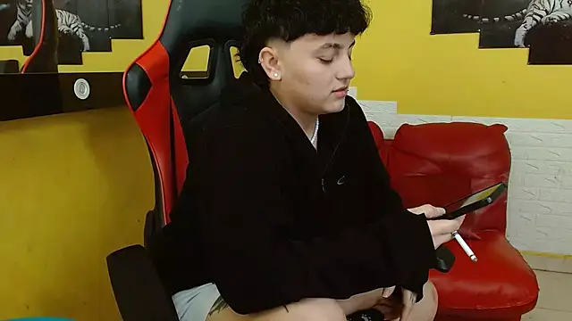 isabeautyx19's cam snapshot