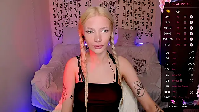 AnyaTaylor_ live sex cam