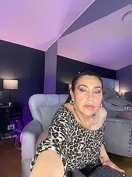 Samantha_Milf__'s cam snapshot