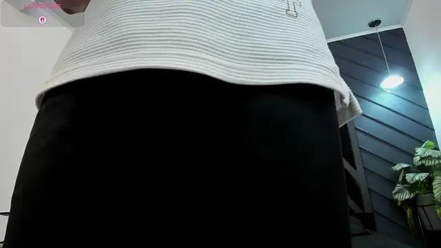 marco_garciia_ live sex cam