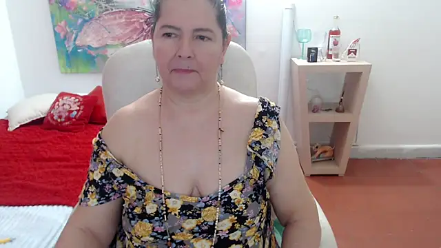 leonela_69's cam snapshot