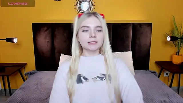 RuthBryant's cam snapshot