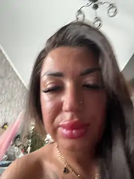 RuslanaXX live sex cam