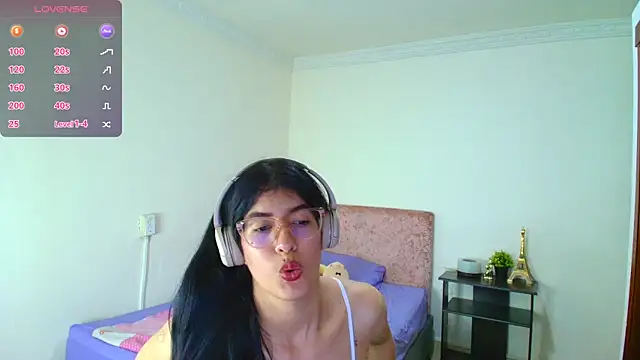 Kassandra_0304's cam snapshot