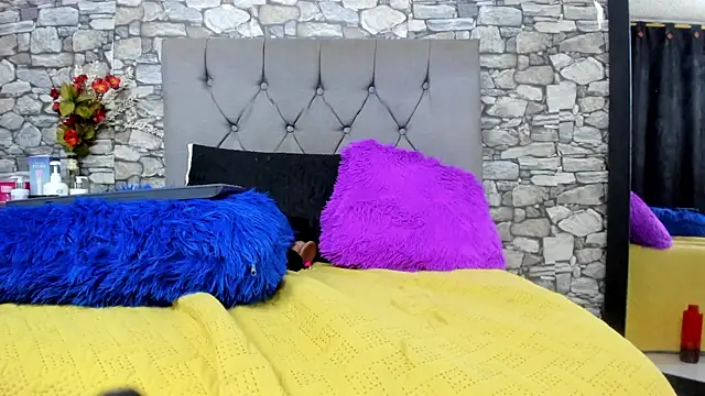 your_angel7's cam snapshot