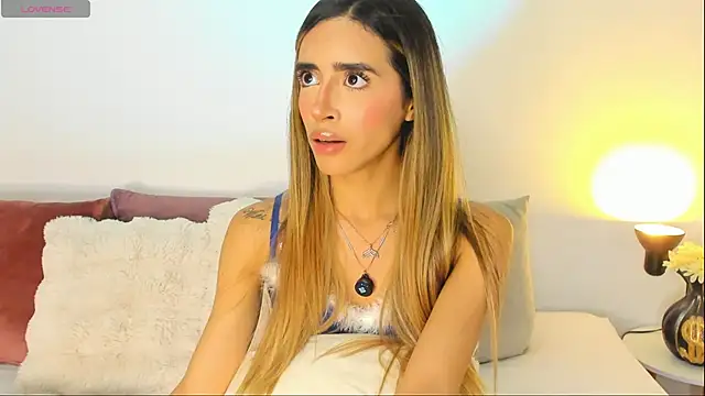 StormiRusso's cam snapshot