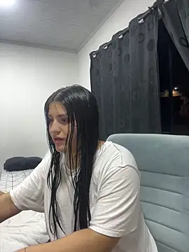 pareja_curiosa19's cam snapshot