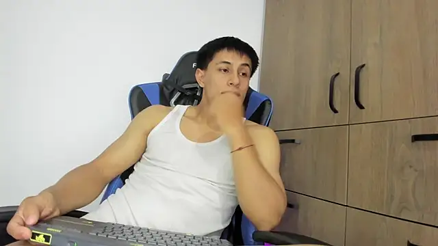 dorman_boy's cam snapshot