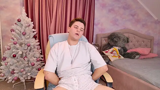 Olie_Sparkle's cam snapshot