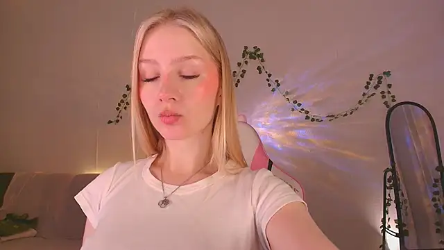 Eva_Davi's cam snapshot