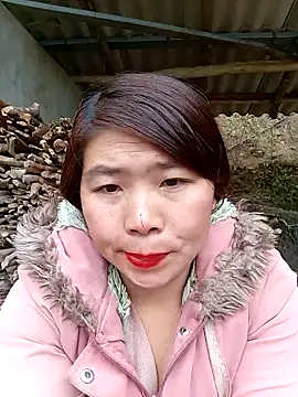 quynhkoolbae's cam snapshot