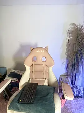 lovely_kitt live sex cam