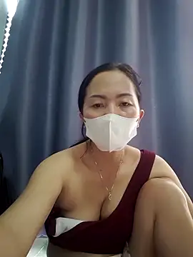 Baby-sexytits18's cam snapshot