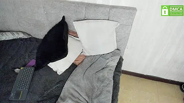 Luke_Diaz7's cam snapshot