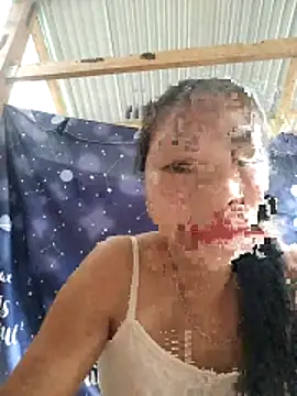 Squirrel-Pear's cam snapshot