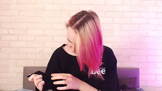 Ericha_Stone's cam snapshot