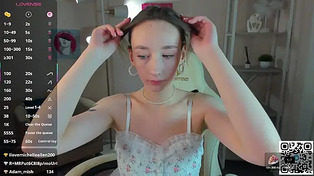 Miche1le_Allenne's cam snapshot