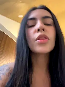 DaphneUwu's cam snapshot