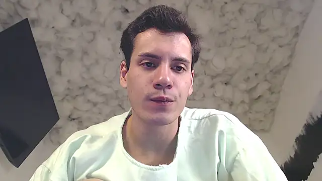 andrestorres20's cam snapshot