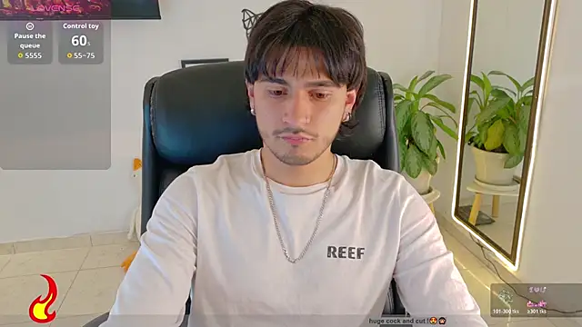 Elian_savoy's cam snapshot