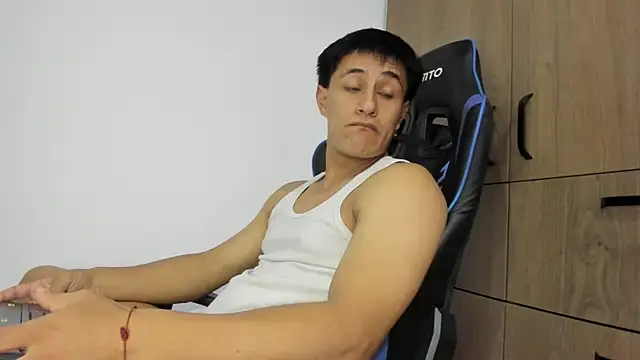 dorman_boy's cam snapshot