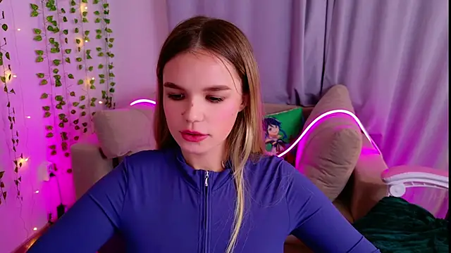 KellyHayden's cam snapshot