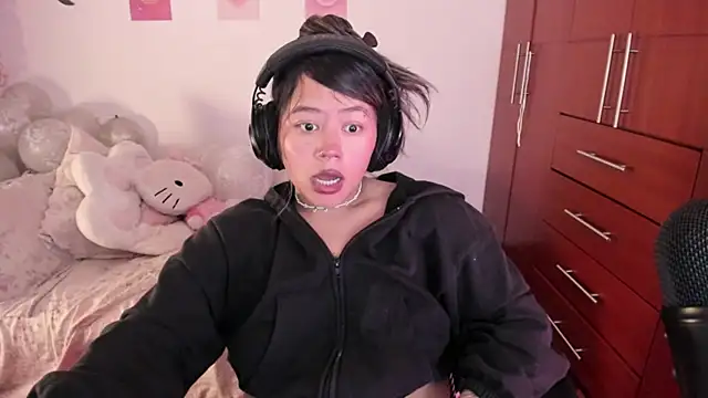 StephaniFox's cam snapshot