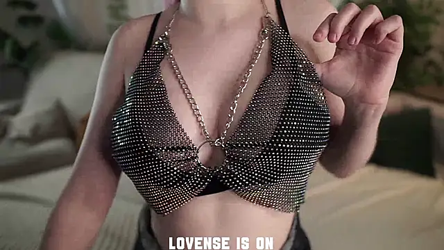 ElizSpieth's cam snapshot