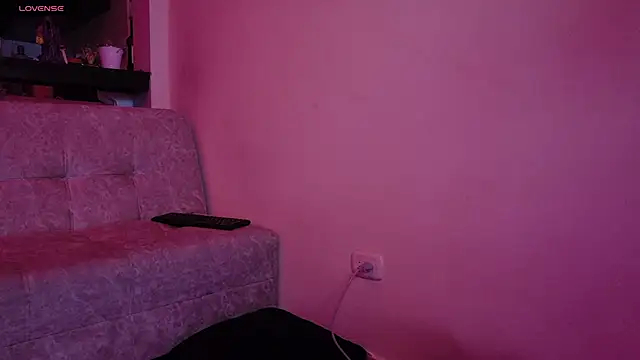 heteros_curious live sex cam