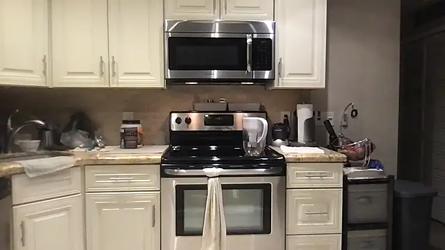 BigGuyMuscle live sex cam